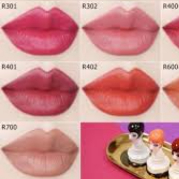 Anna Sui Lip Color R - Picture 3 of 8